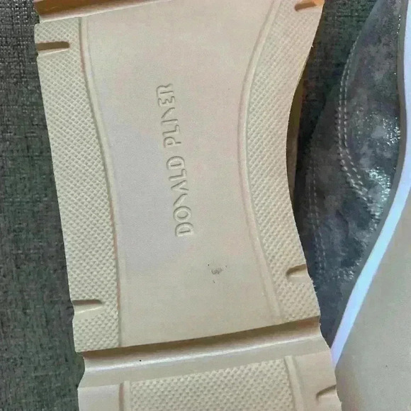 Donald J. Pliner Women's Tandi Oxford Size 9.5M - Picture 12 of 12